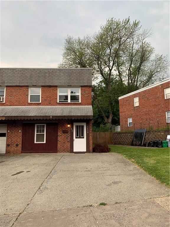 1858 S Church St, Allentown, PA 18103 - photo 2