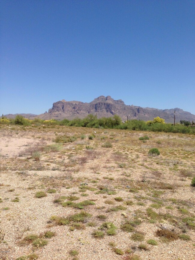 Superstition Mountains