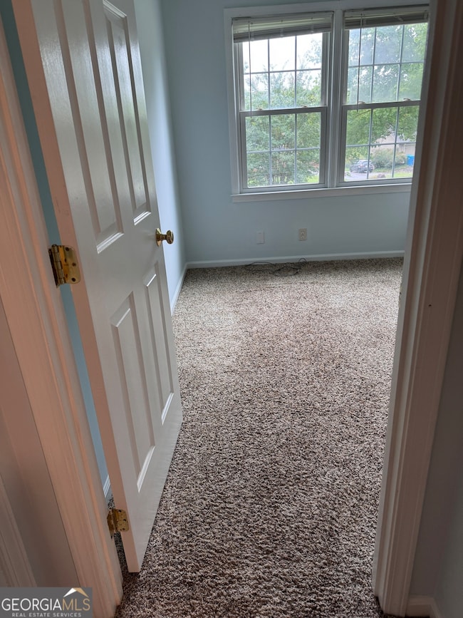 532 Villa Dr SW, Lilburn, GA 30047 - photo 7