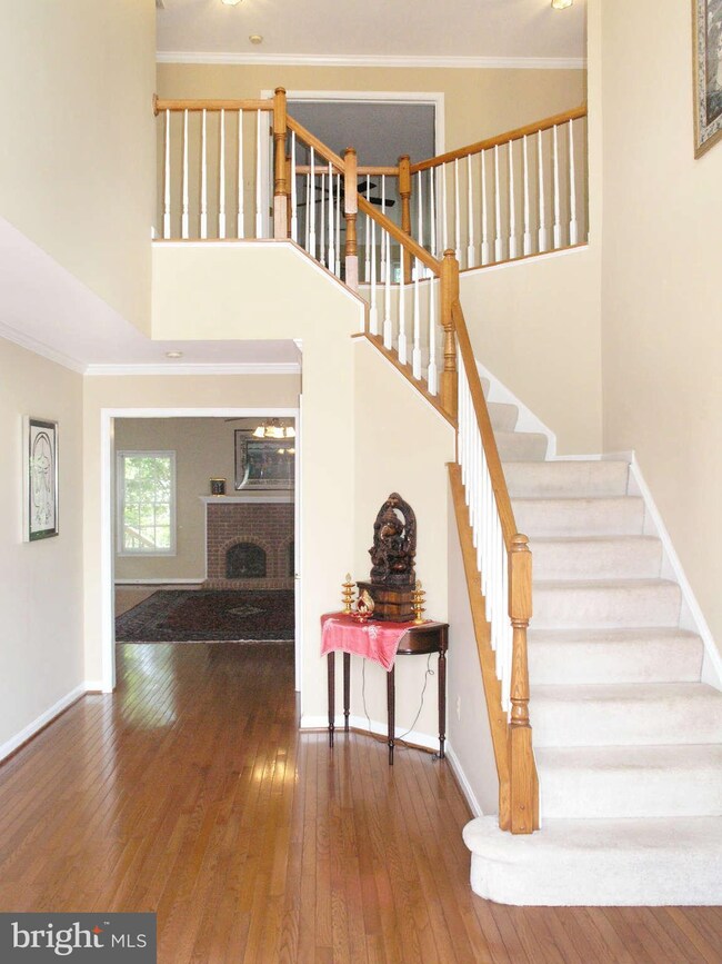 3011 Ashburton Manor Dr, Herndon, VA 20171 - photo 3