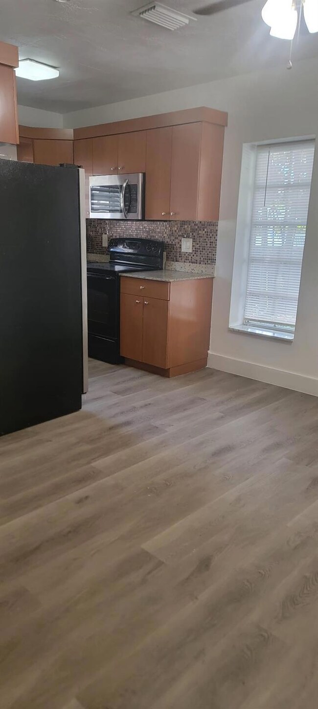 1837 Sherman St unit 1, Hollywood, FL 33020 - photo 5