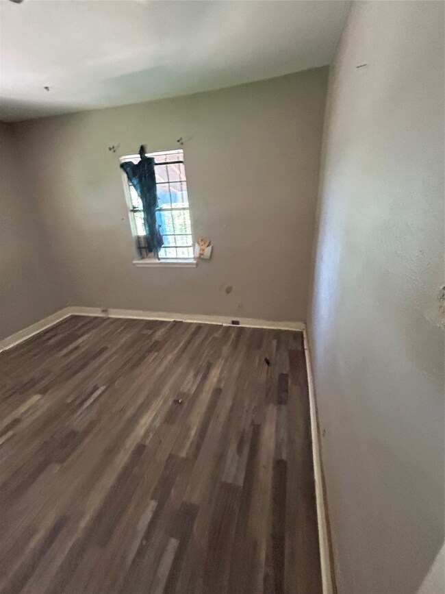 4026 Wiley Rd, Houston, TX 77093 - photo 2