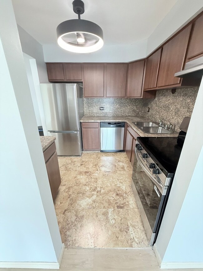 1925 Canal St unit 3D, Blue Island, IL 60406 - photo 4