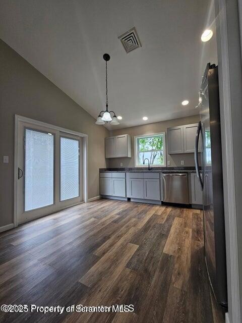 551 Back St, Scranton, PA 18504 - photo 4