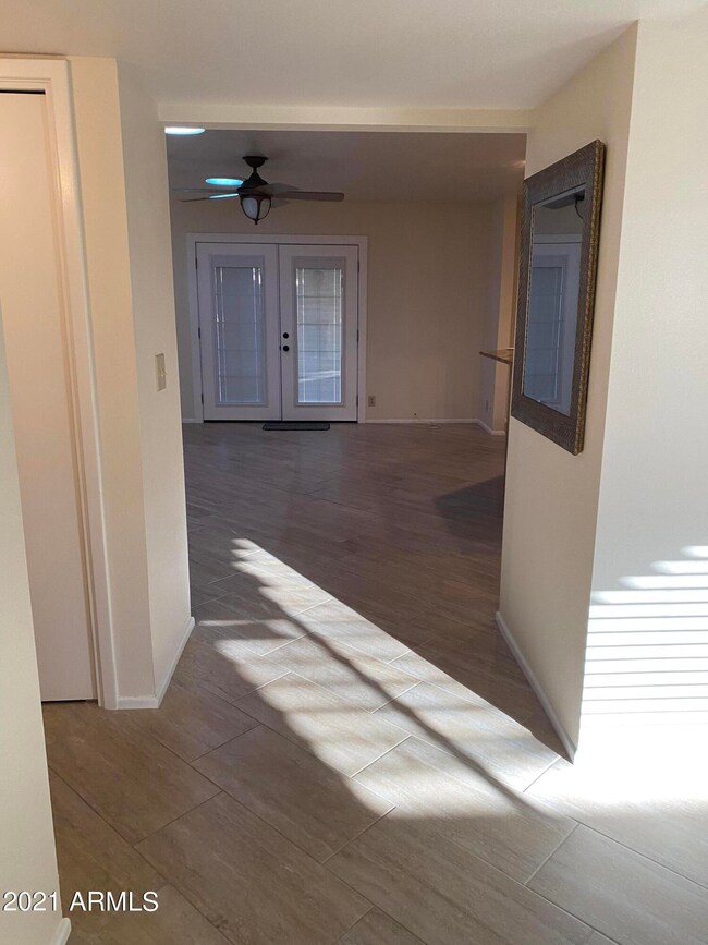 819 S Reseda, Mesa, AZ 85206 - photo 2