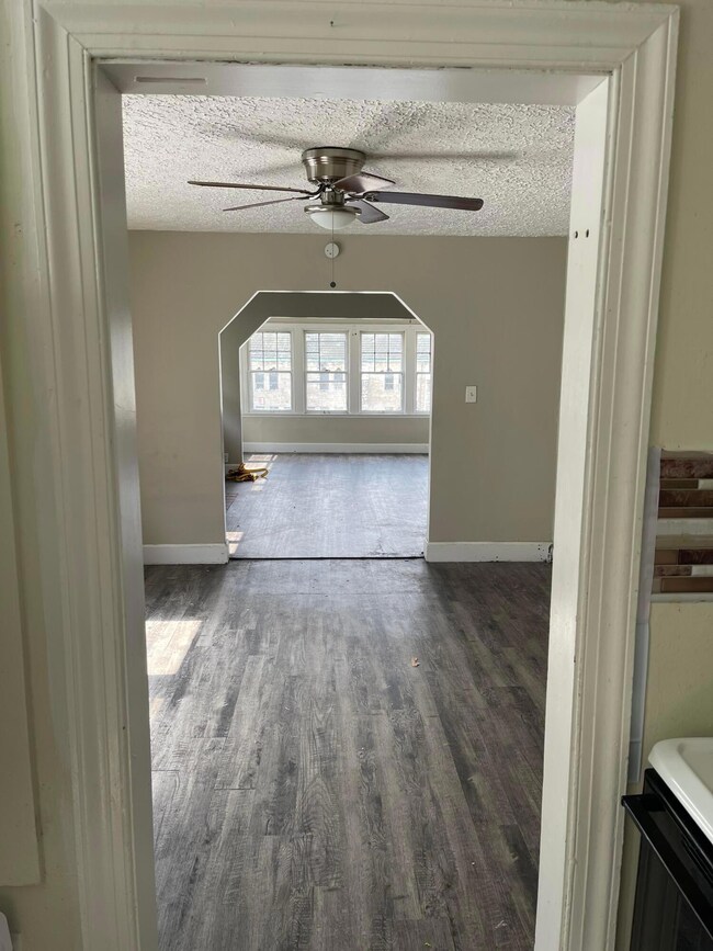 596 Racine Ave unit 598, Columbus, OH 43204 - photo 4