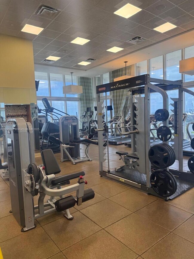 50 Biscayne Blvd unit 2204, Miami, FL 33132 - photo 5