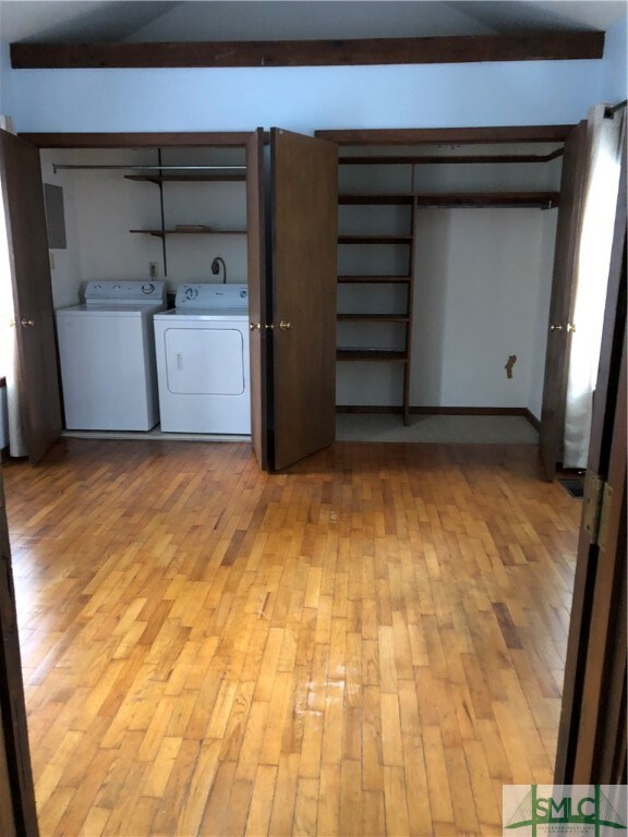 127 W Jones Ln, Savannah, GA 31401 - photo 4