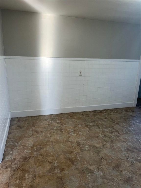 16-18 Bolton St unit 18, Waltham, MA 02453 - photo 3