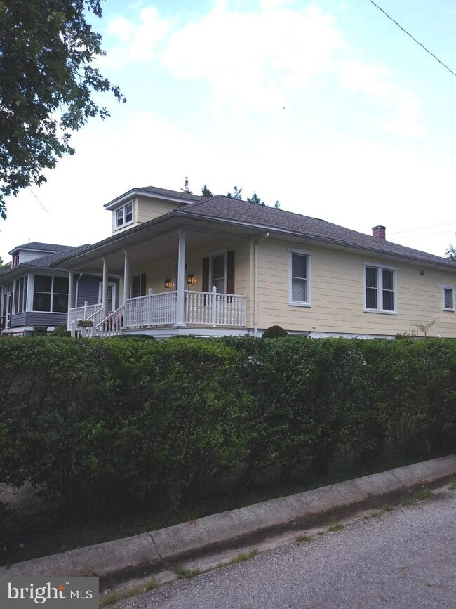 5301 Catalpha Rd, Baltimore, MD 21214 - photo 6