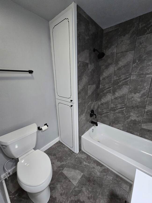 113 S Mckinley St, Enid, OK 73703 - photo 6