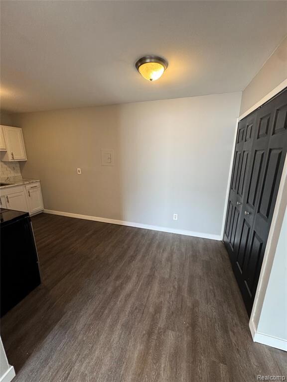 5640 Pardee Ave unit 1, Dearborn Heights, MI 48125 - photo 3