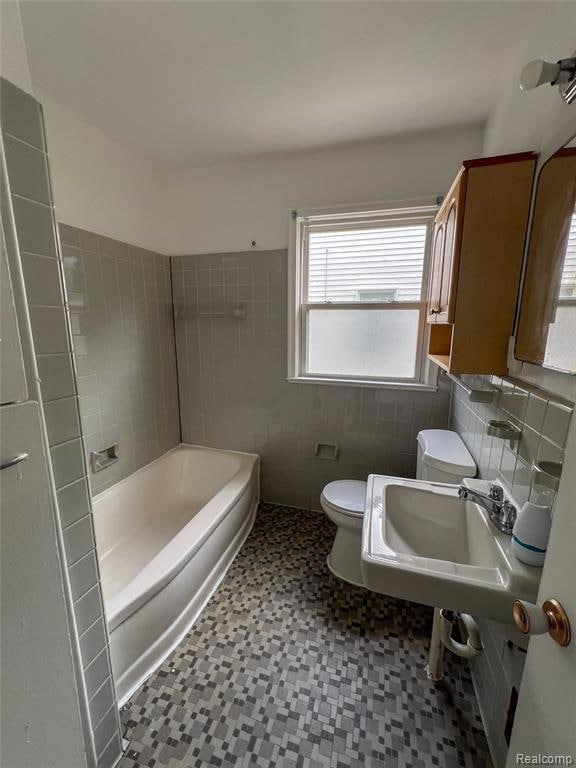 17632 Chester St, Detroit, MI 48224 - photo 5