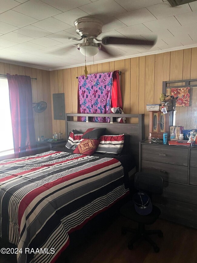 611 E Vine Ave, Eunice, LA 70535 - photo 5