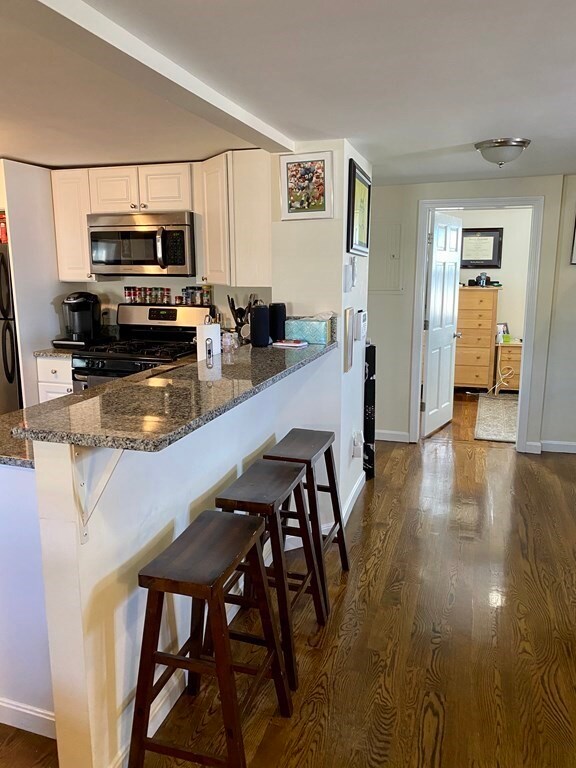 160 Bolton St unit 4, Boston, MA 02127 - photo 3