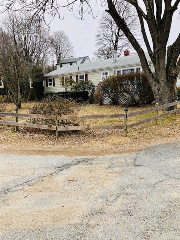 2 Munro Ave, Warren, RI 02885 - photo 3