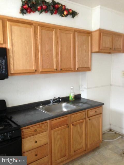 2889 Pelham Ave, Baltimore, MD 21213 - photo 2