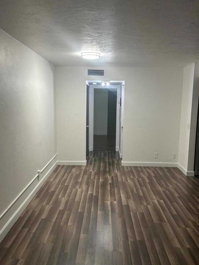 285 Windsor M, West Palm Beach, FL 33417 - photo 6