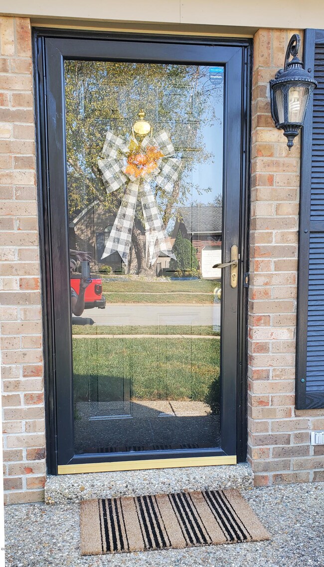 8808 Astrid Ave, Louisville, KY 40228 - photo 2