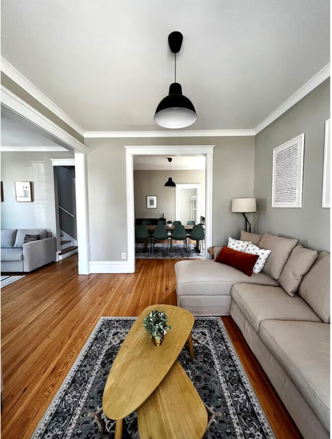 2867 E 77th St, Chicago, IL 60649 - photo 2