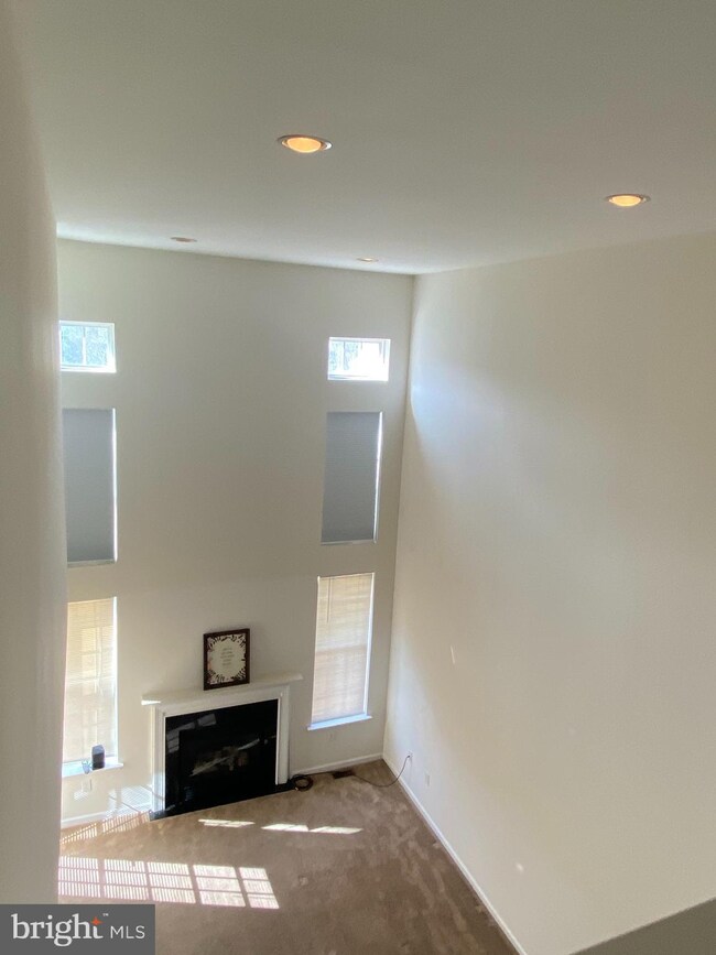 107 Cypress Ct, Woodbury, NJ 08096 - photo 3