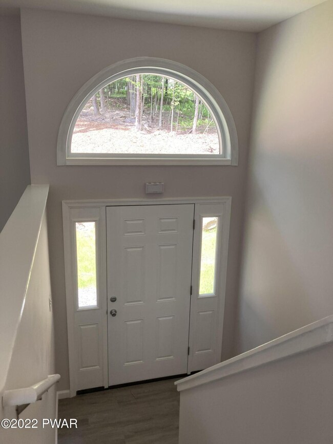 144 Arrowood Dr, Milford, PA 18337 - photo 5