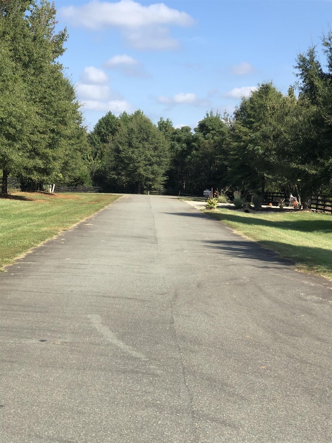 72 Saddle Ridge Dr, Siler City, NC 27344 - photo 2