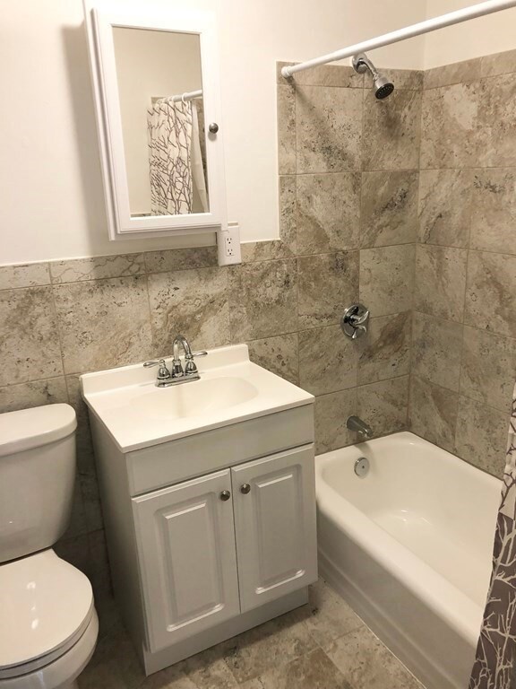 185 Grove St unit 11, West Roxbury, MA 02132 - photo 6