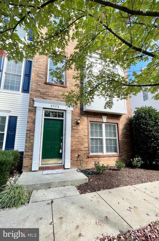 25378 Shipley Terrace, Chantilly, VA 20152 - photo 2