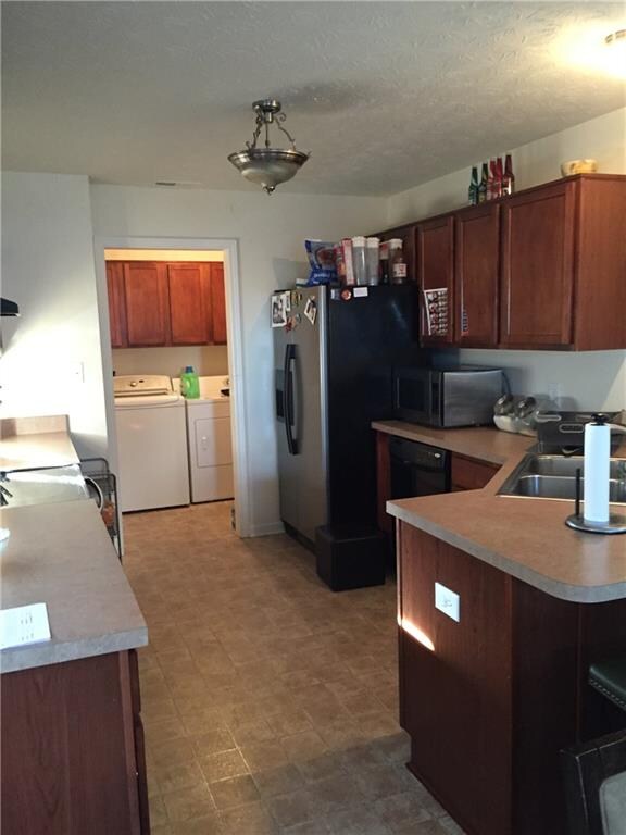 2597 Grand Fir Dr, Greenwood, IN 46143 - photo 2