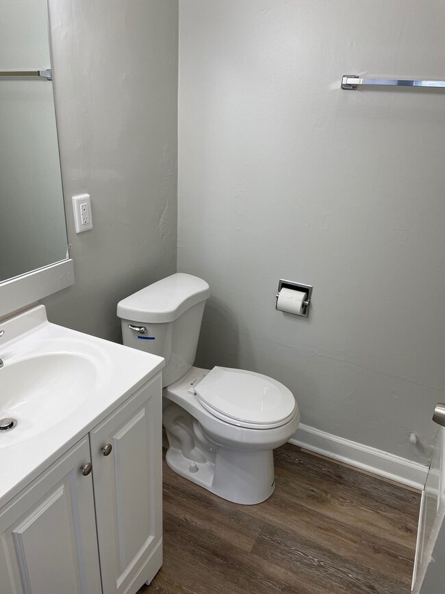 126 N Genesee St unit 2, Waukegan, IL 60085 - photo 5