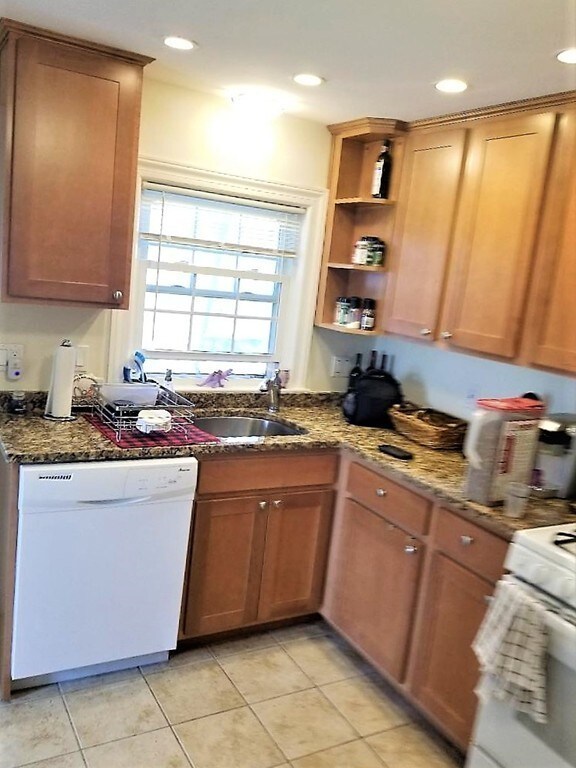 183 Warren St, Watertown, MA 02472 - photo 3