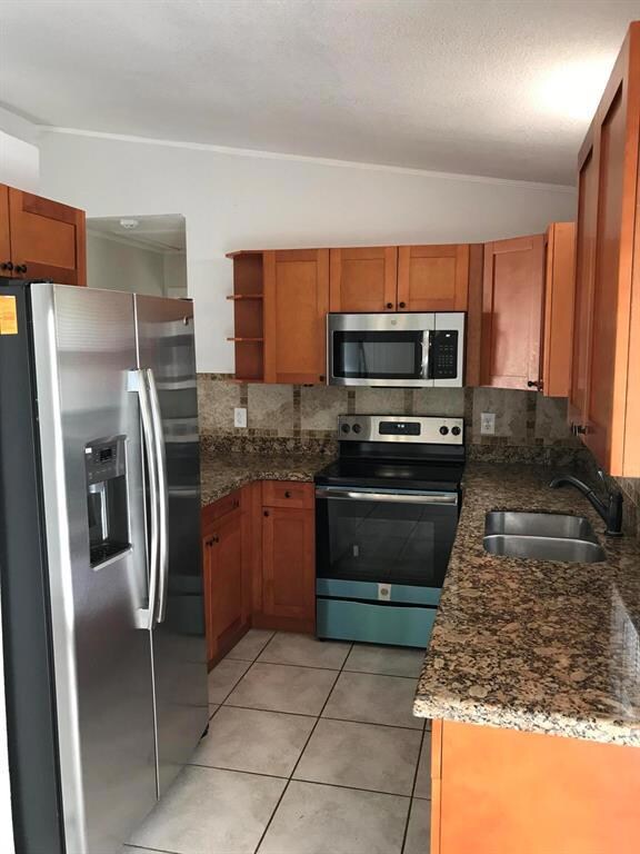 3800 Windsor Ave, West Palm Beach, FL 33407 - photo 7