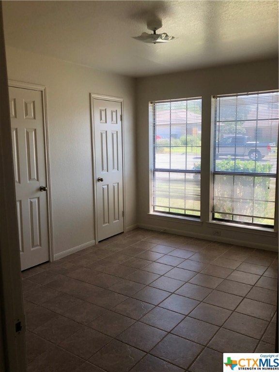 116 E Blancas Dr, Copperas Cove, TX 76522 - photo 7