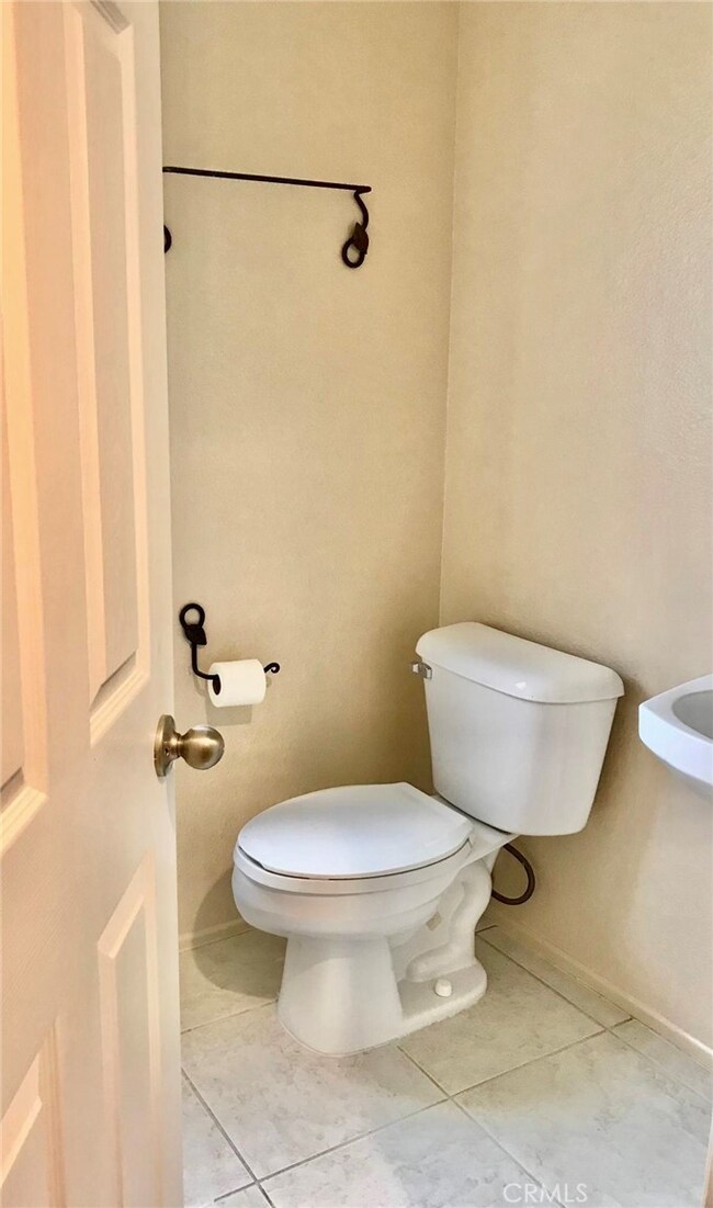 25742 Perlman Place unit B, Stevenson Ranch, CA 91381 - photo 4