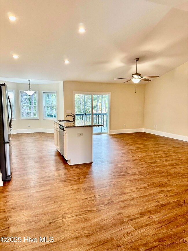 108 Dundee Dr, Carthage, NC 28327 - photo 7