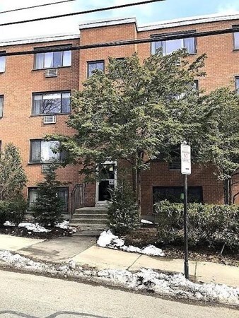 197 Kent St unit 46, Brookline, MA 02446 - photo 5