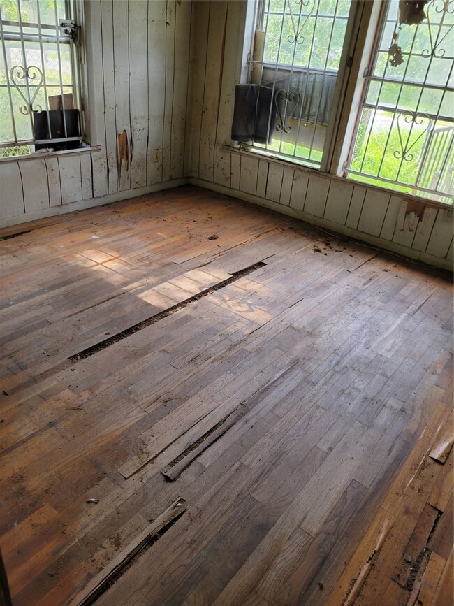 3125 Cactus St, Houston, TX 77026 - photo 5