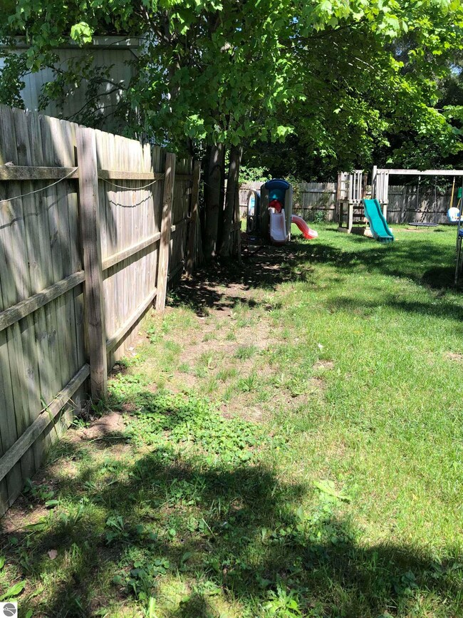 14530 Wuoksi Ave, Kaleva, MI 49645 - photo 4