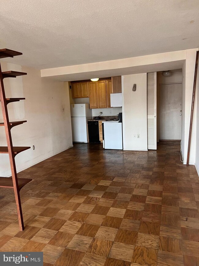 River Park unit N224, Washington, DC 20024 - photo 4