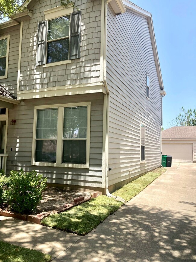 16826 Pine Castle Dr, Houston, TX 77095 - photo 2