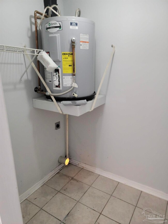 1015 Sable Dr unit A, Pensacola, FL 32514 - photo 7