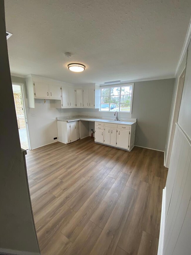 500 N Cuthbert St, Colquitt, GA 39837 - photo 4