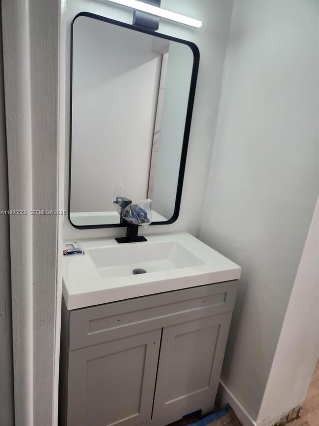 Vecino Del Mar unit 914, North Miami, FL 33181 - photo 4