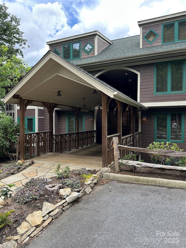 222 Creekside Way unit D-101, Burnsville, NC 28714 - photo 2