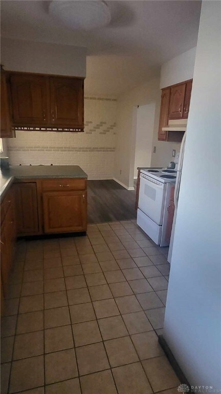 kitchen- view from entryway