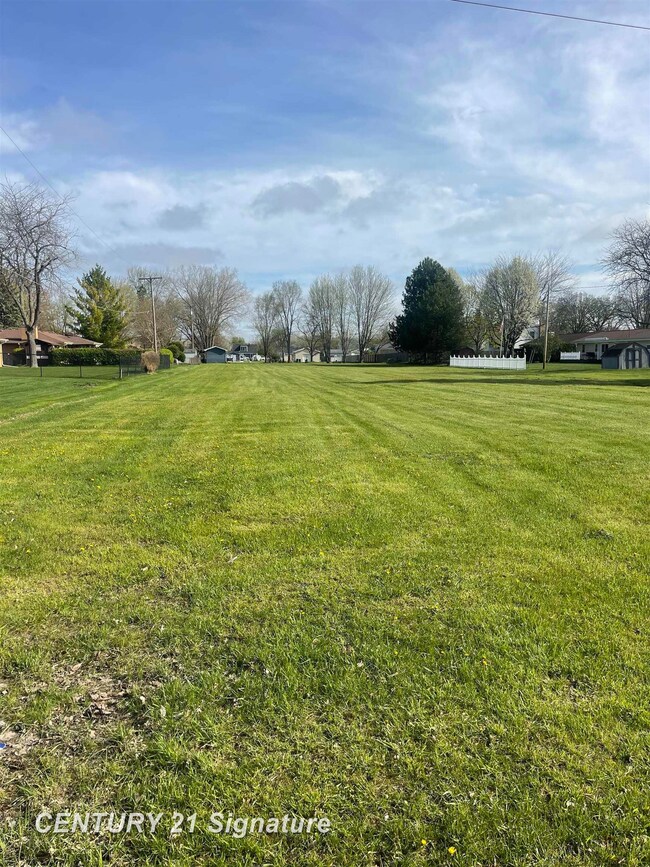 0 Manistee St unit 50173025, Saginaw, MI 48603 - photo 2