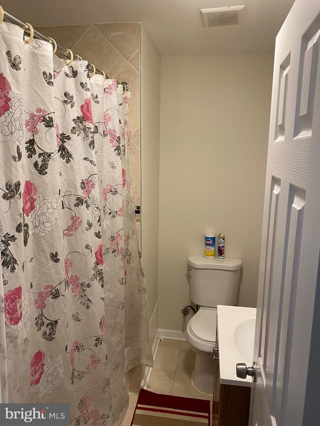 808 Elfin Ave, Capitol Heights, MD 20743 - photo 7