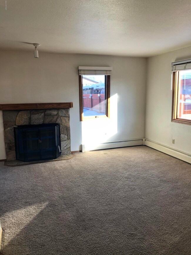 6931 E 12th Ave unit B, Anchorage, AK 99504 - photo 4