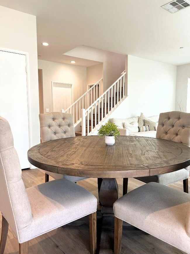 DiningArea